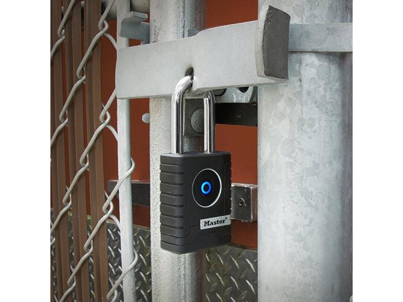 Masterlock Vorhängeschloss Bluetooth Schwarz/Silber Robustes 56 mm Bluetooth-Vorhängeschloss für Verbindung mit Smartphone