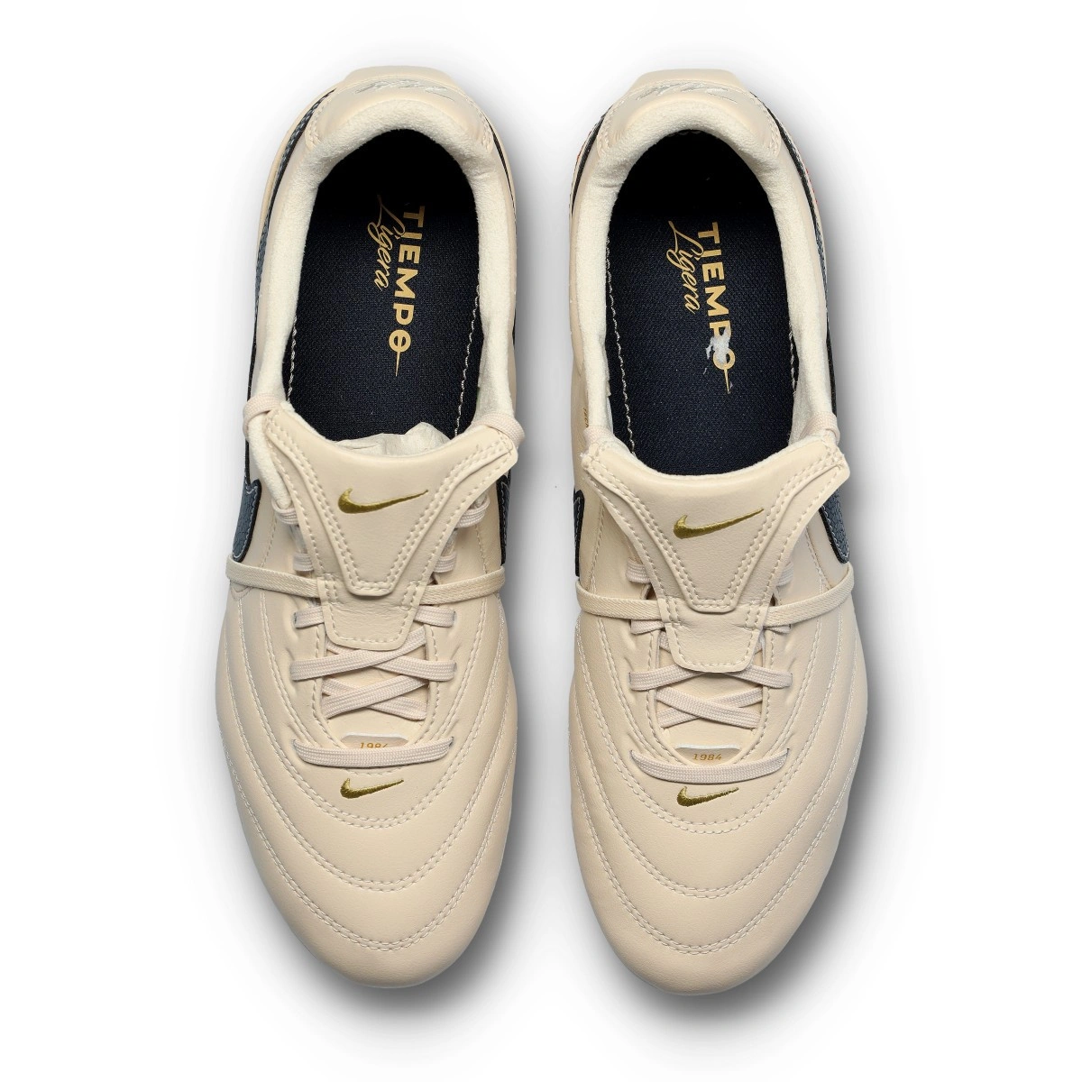 Chuteira Nike Tiempo Ligera Pro FG R10