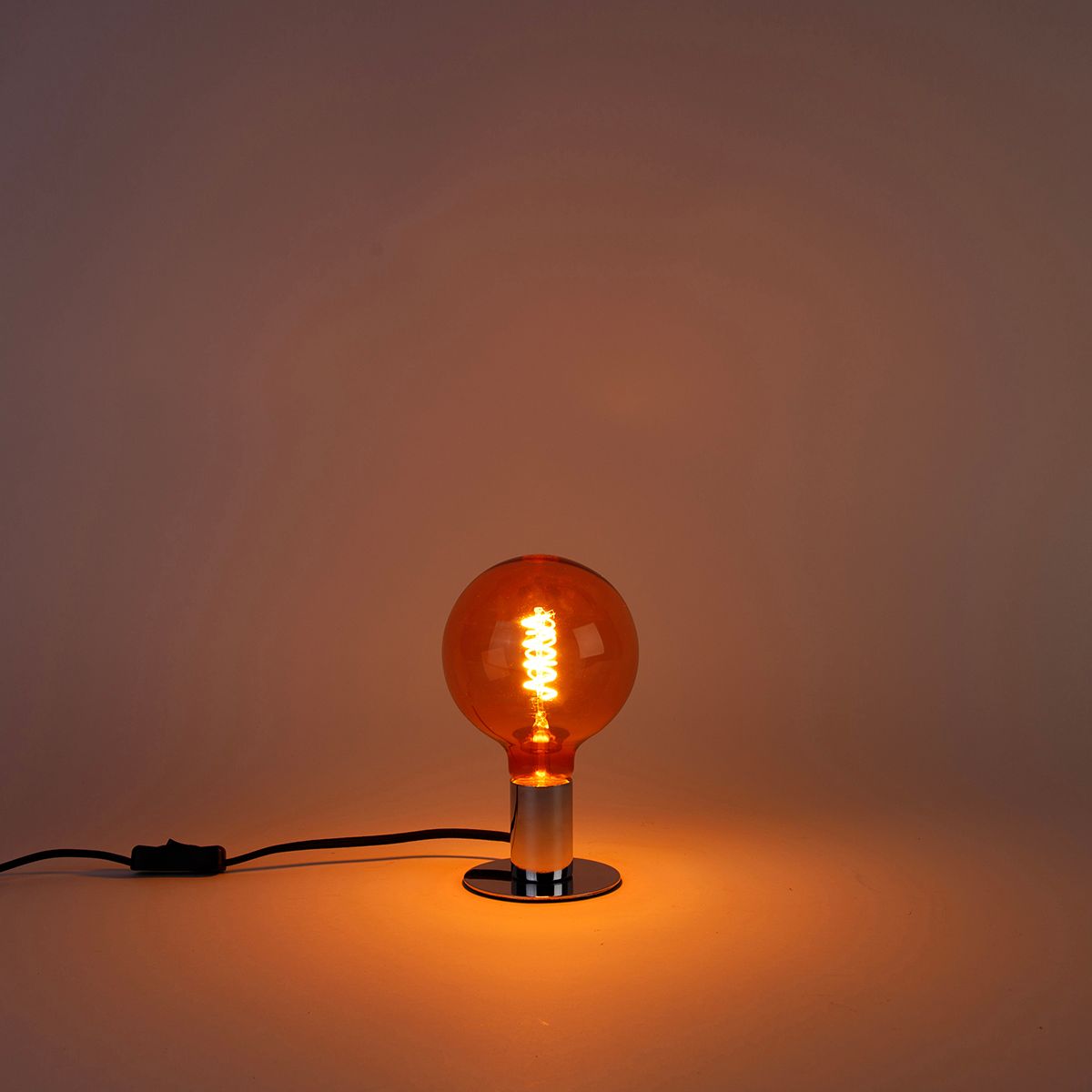 E27 dimbare LED spiraal filament lamp G125 roze 4W 180 lm 2100K