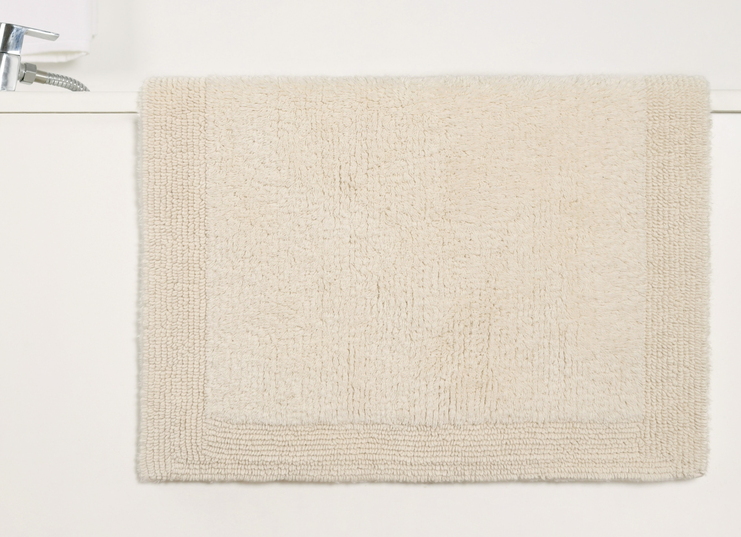 my home Badematte »Kapra, Badvorleger, Badezimmer Teppich« Höhe 14 mm beidseitig nutzbar | fussbodenheizungsgeeignet | strapazierfähig mit Bordüre, Badteppich, Badematte, Baumwolle