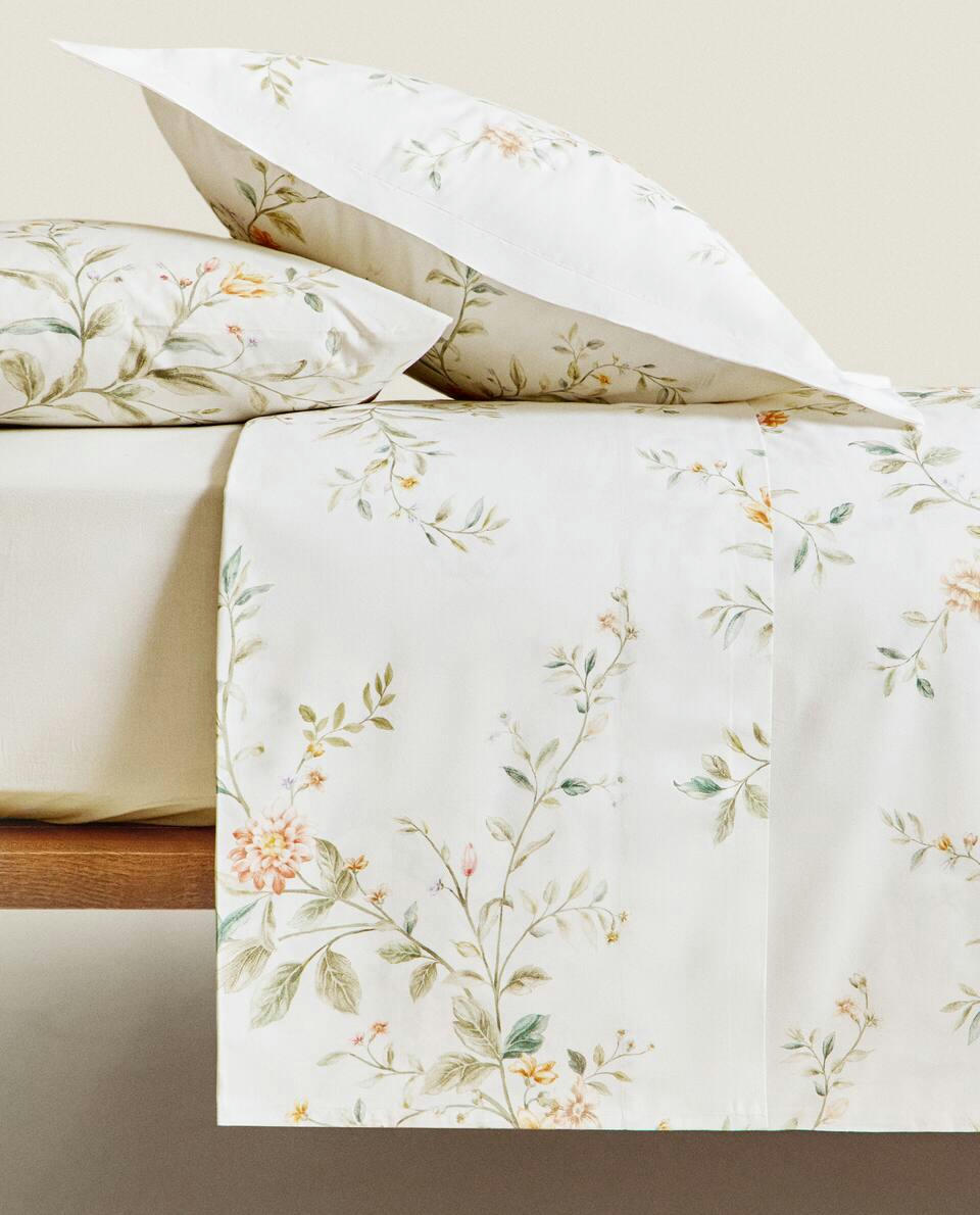 CAPA DE EDREDOM COM ESTAMPA FLORAL