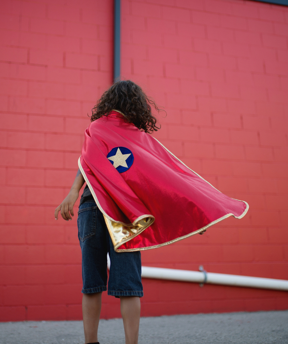 GREAT PRETENDERSDÉGUISEMENT CAPE DE SUPER-HÉROÏNE RÉVERSIBLE FILLE OR ET ROUGE