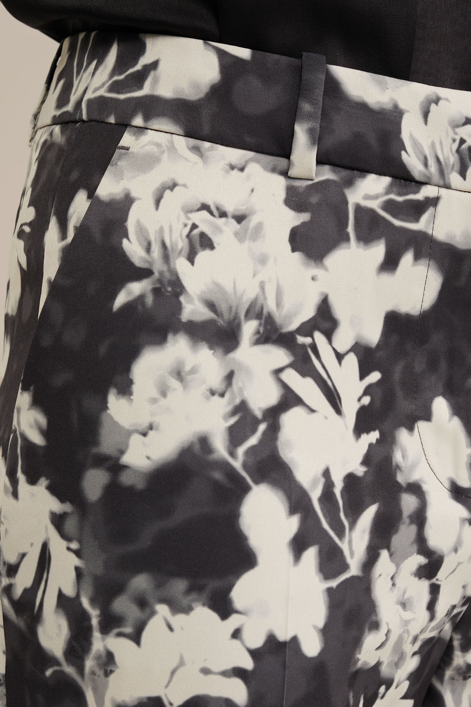 slim fit pantalon met dessin WE Fashion Zwart