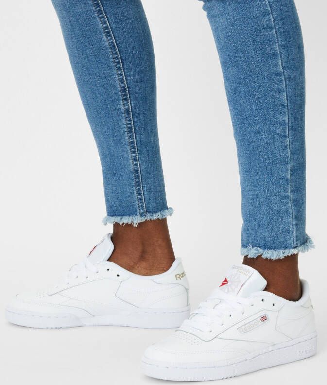 Reebok Witte Sneakers Stijlvol en Comfortabel White Dames