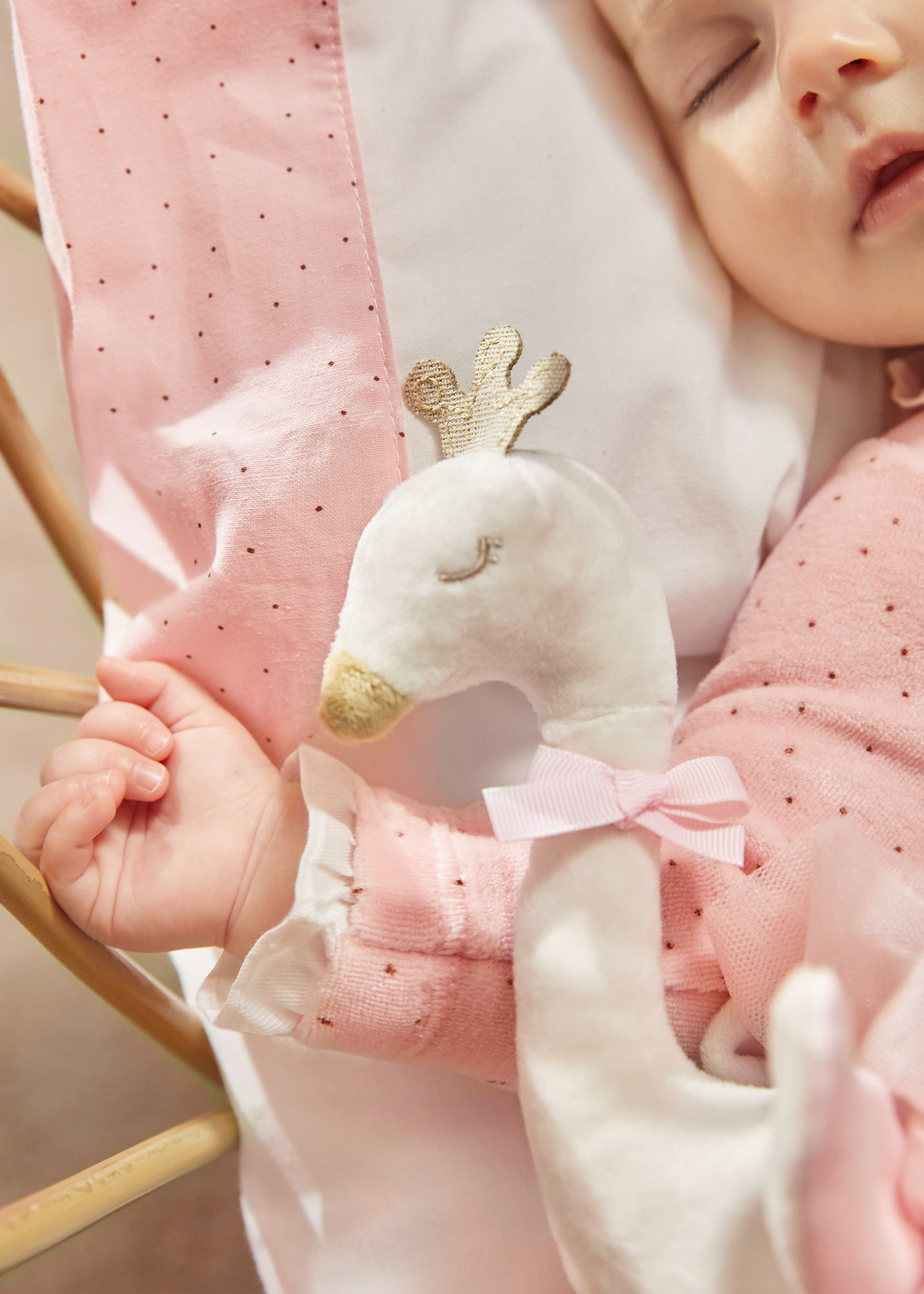 brinquedo de pelúcia para bebê