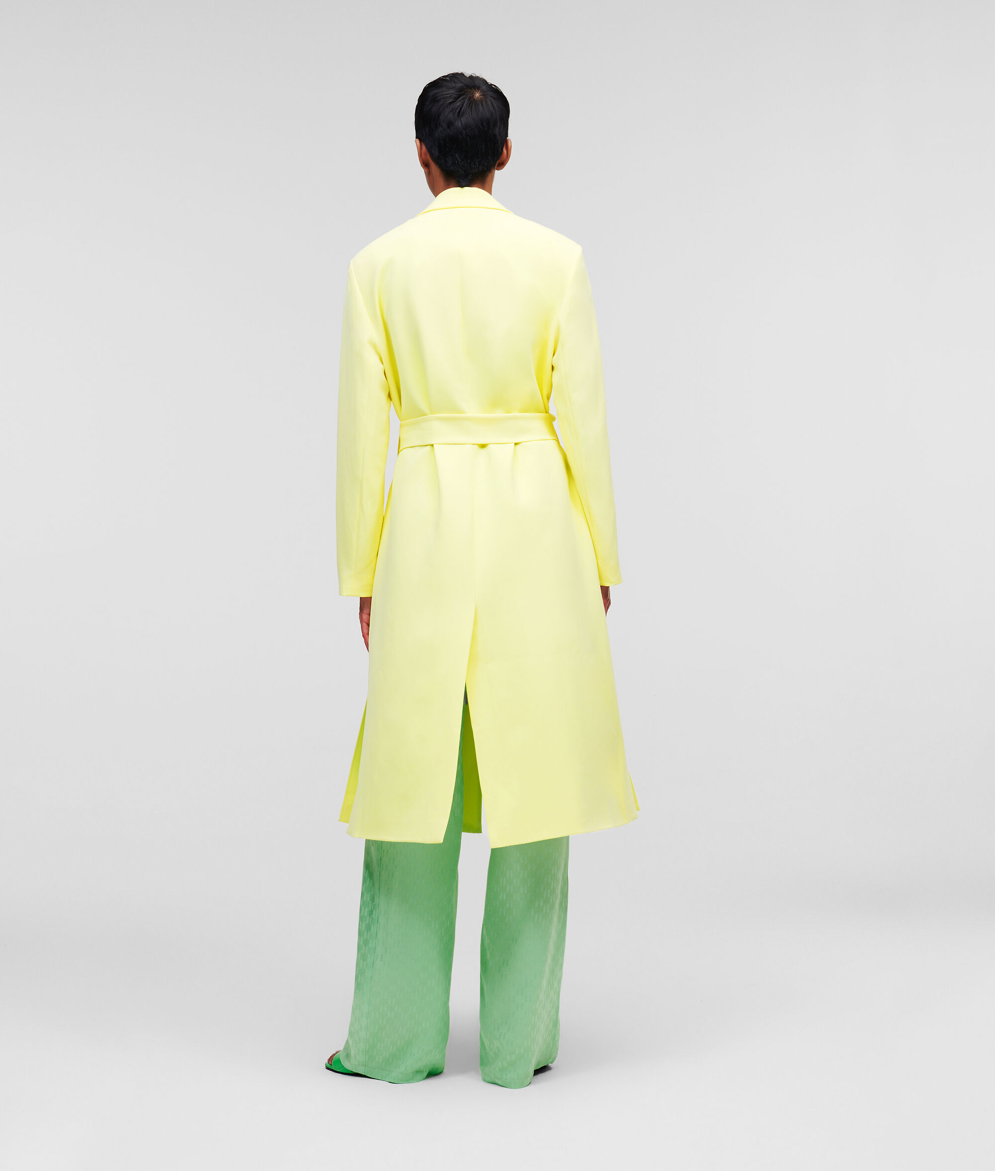 MANTEAU HABILLÉ