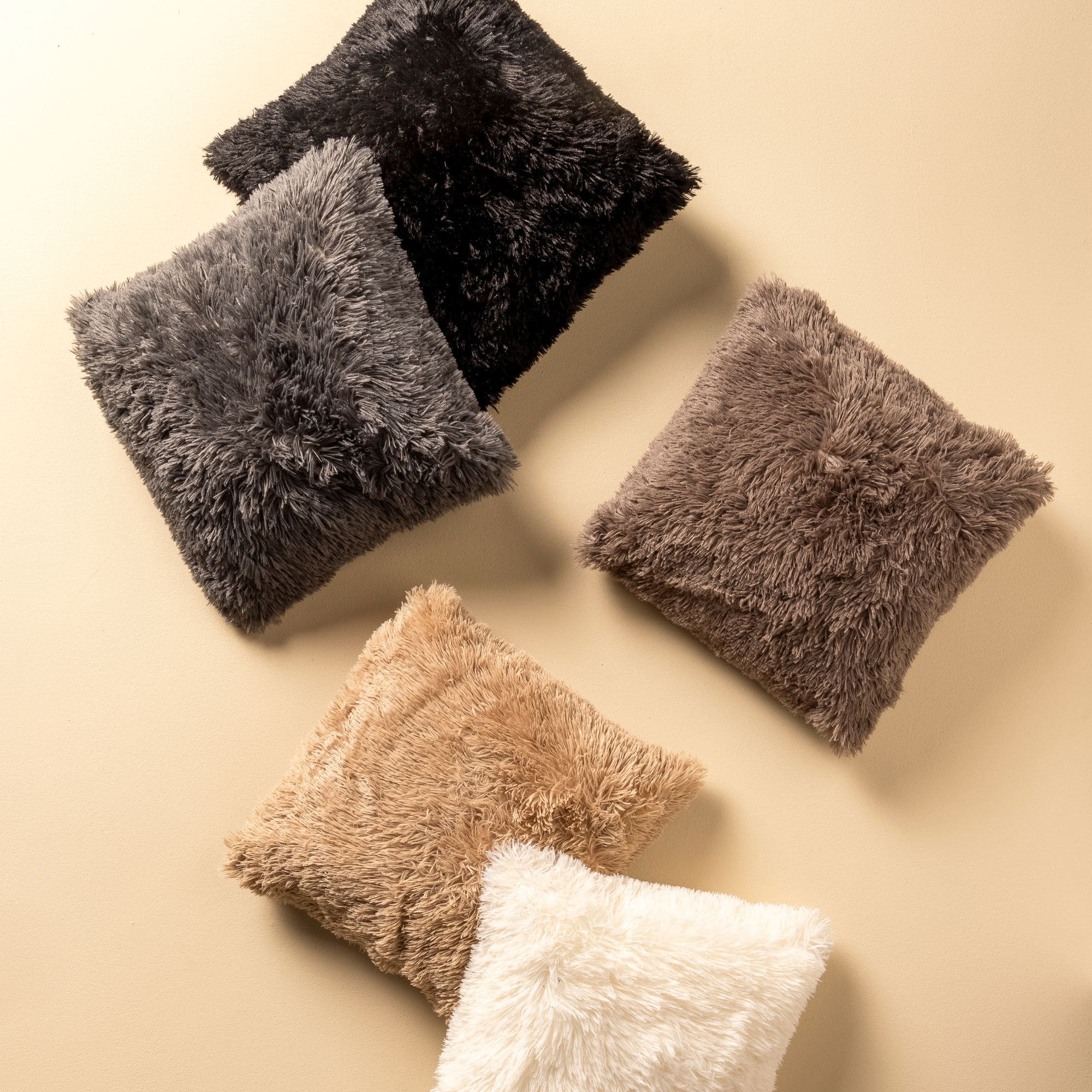 Dutch Decor kussenhoes FLUFFY - 45x45 cm Micro Chip