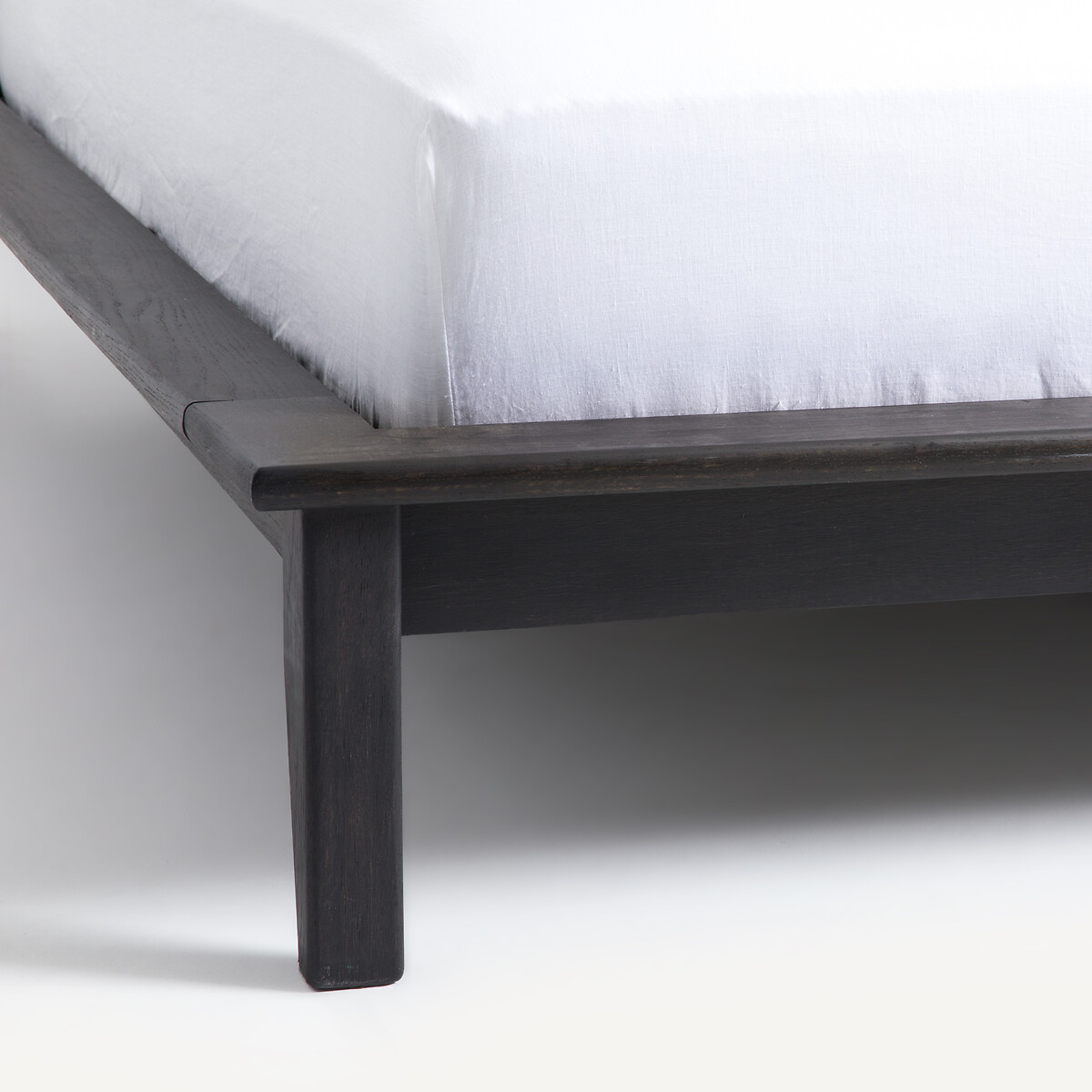 AM.PM<br>Cama de carvalho maciço, Caspian