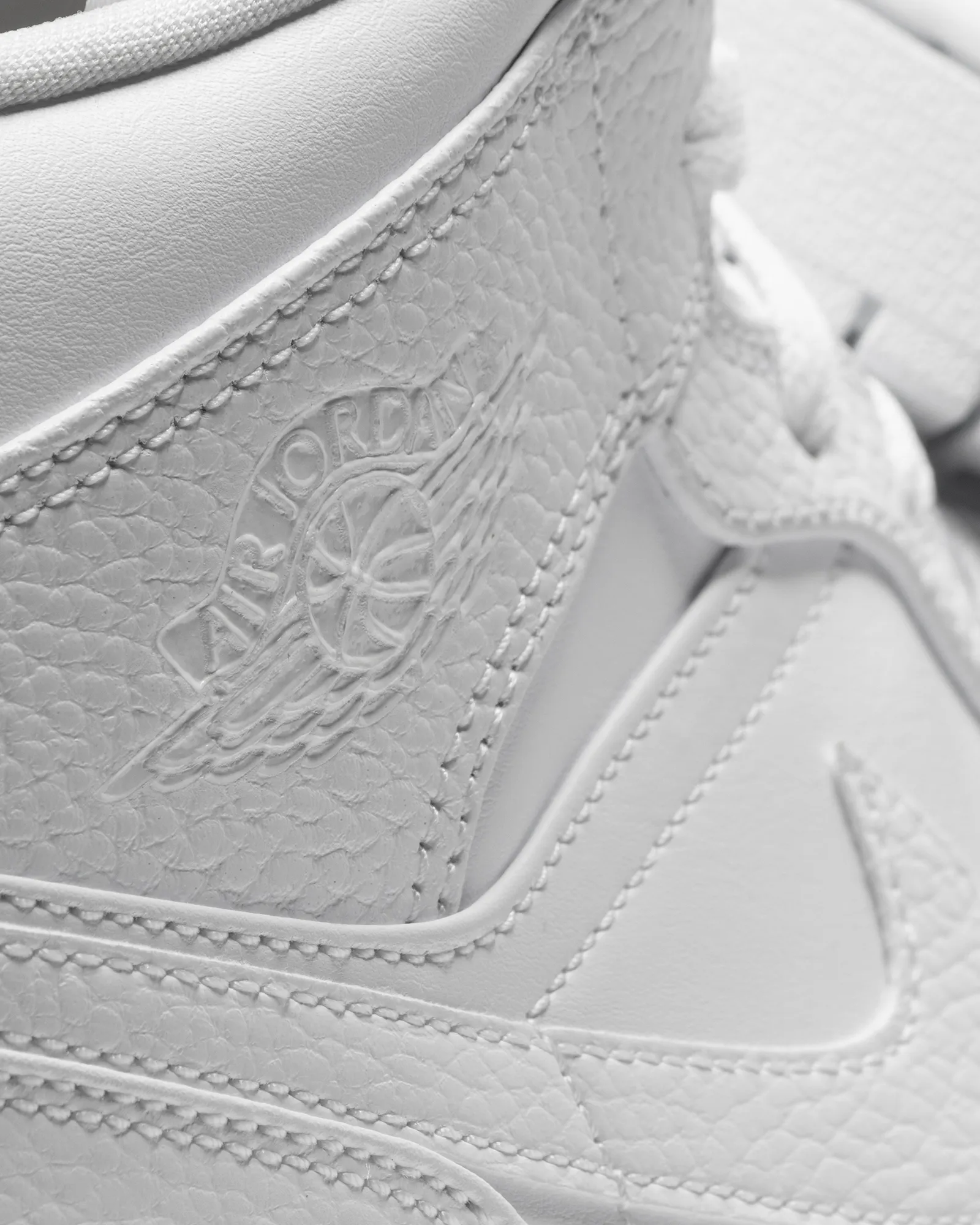 Jordan Air Jordan 1 Mid