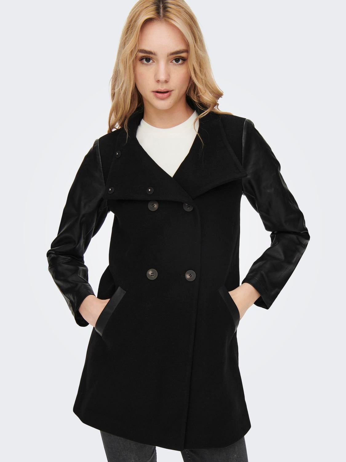 ONLEMMA Mantel Black