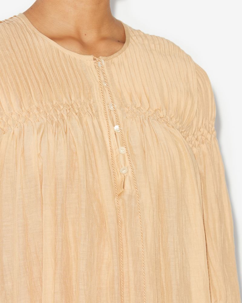 ROBE ADELIANI