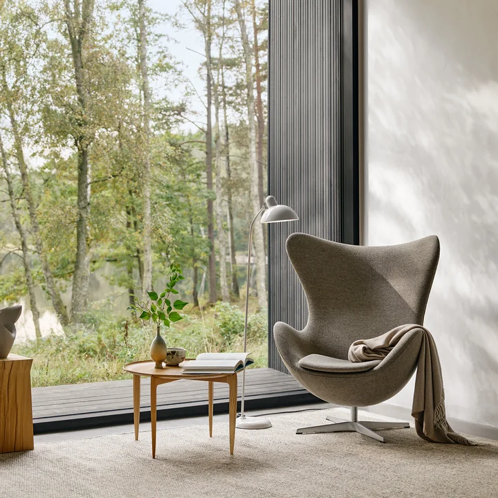Fritz Hansen - Tablett Beistelltisch, Ø 45 x H 42 cm, schwarz