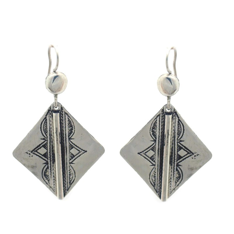 Boucles d'oreilles tradition ethnique berbère