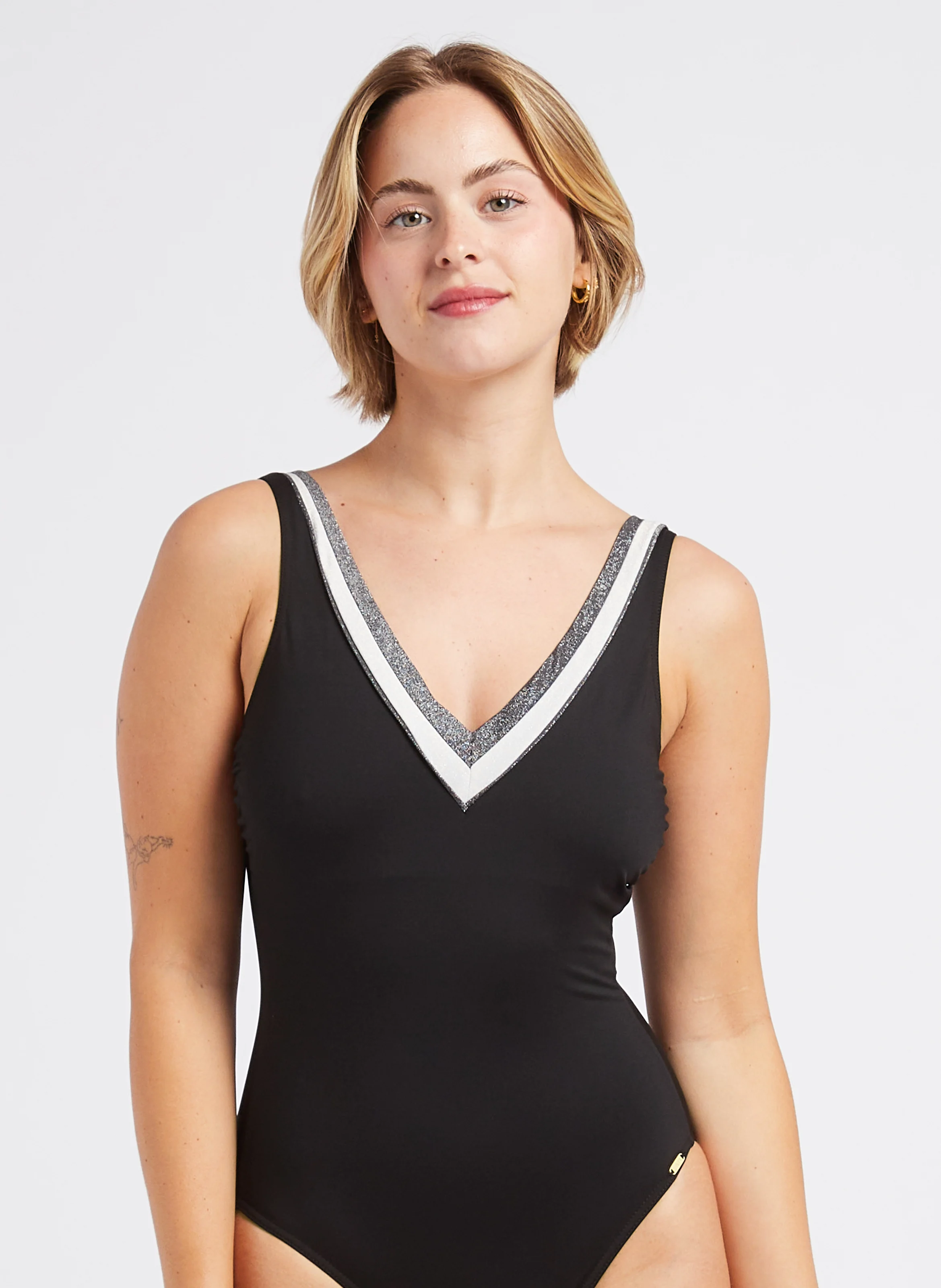 NAXOS - Maillot de bain 1 pièce dos échancré | Noir
