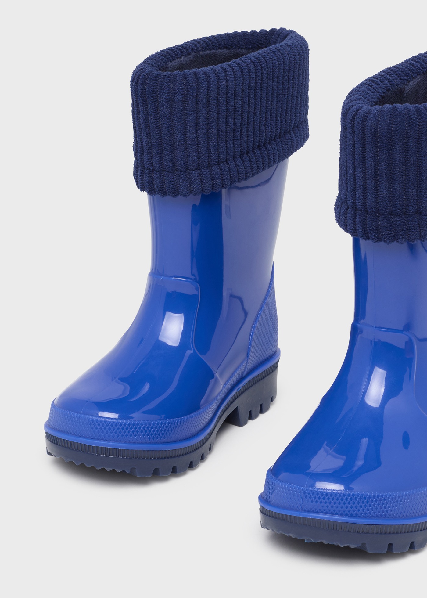 Bota de chuva infantil com meia removível