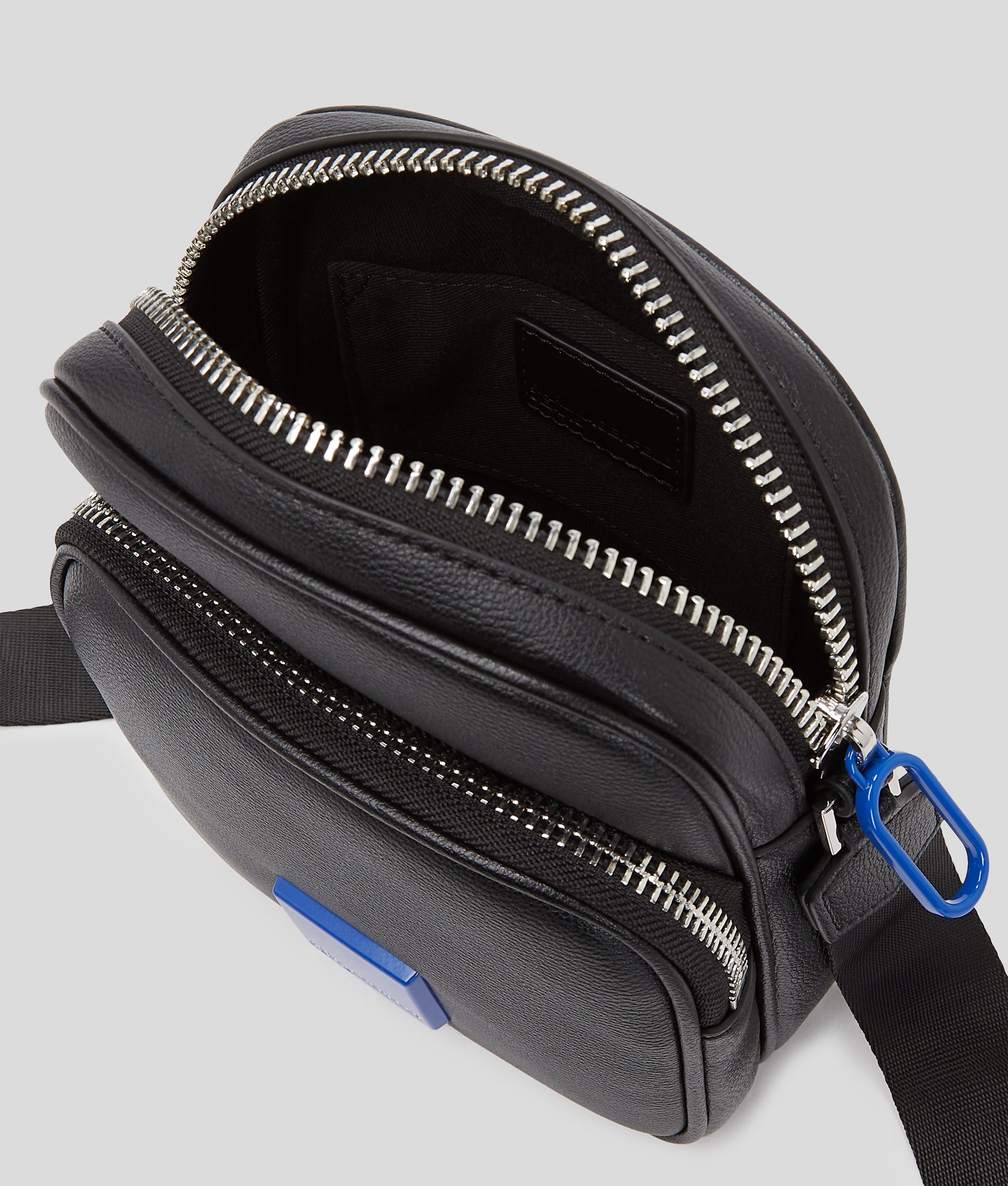 KLJ crossbodytas met vierkant logo