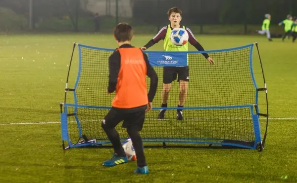 YakimaSport Rebounder Galaxy målmandstræningsudstyr (100296)