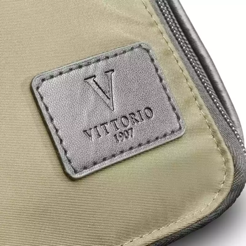 Gillian Jones Vittorio Hang Up Bag Men - Green 11027-14