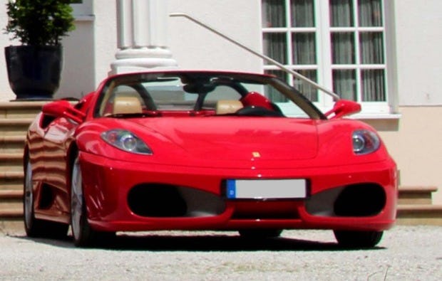 Ferrari F430 selber fahren in Garbsen als Geschenk