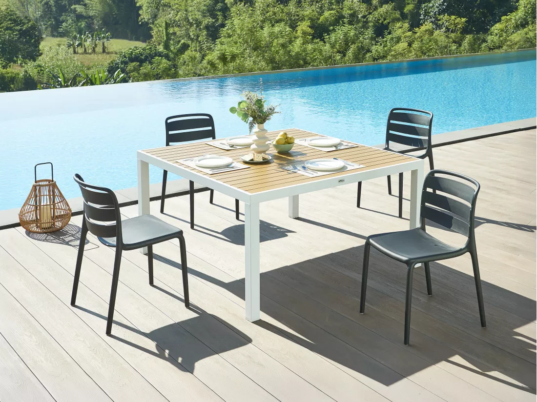 Lot de 2 chaises de jardin empilables en polypropylène - Noir - MOAH de MYLIA