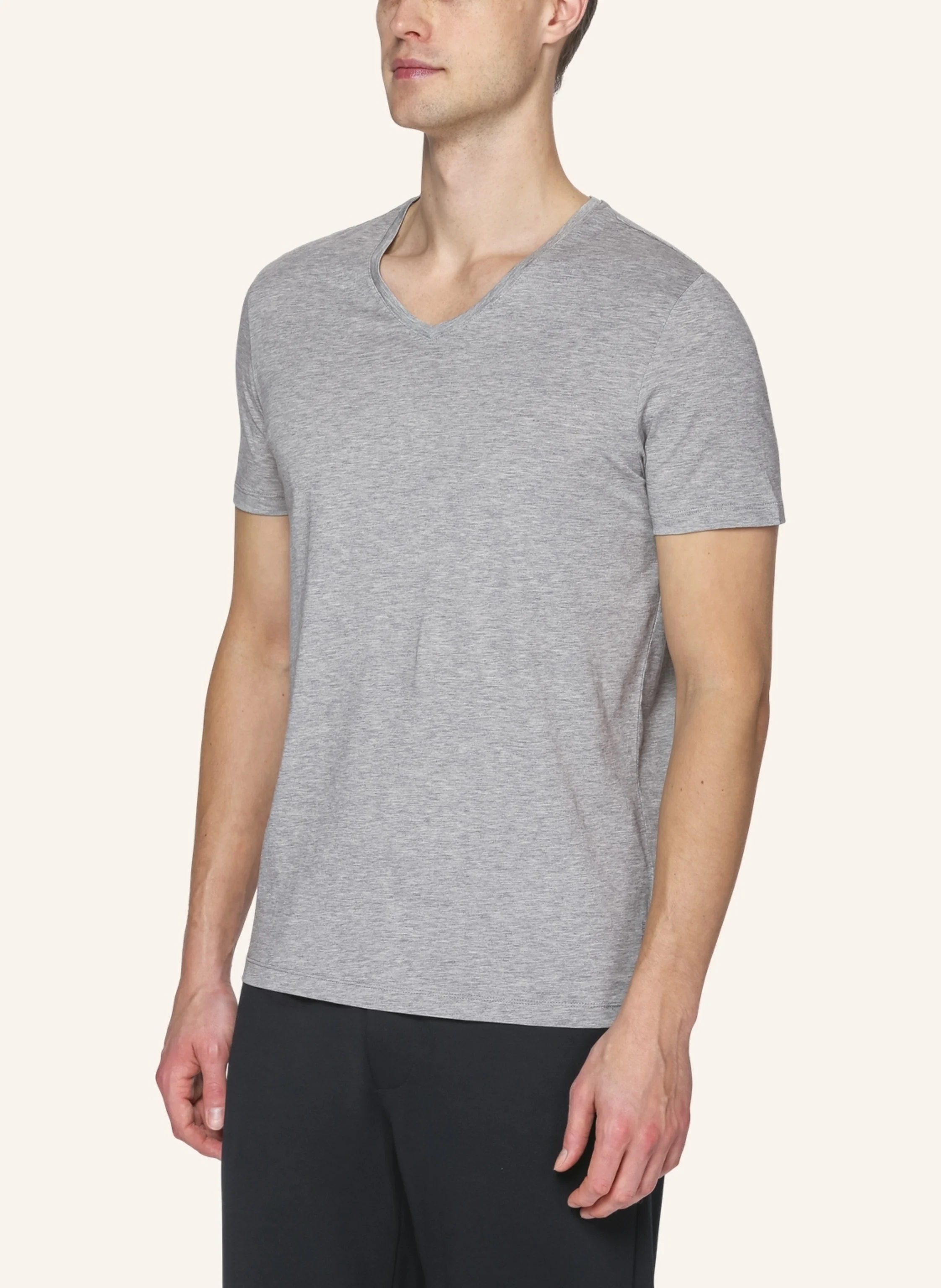 TRUSTED HANDWORK V Neck 1/2-Sleeve T-Shirt