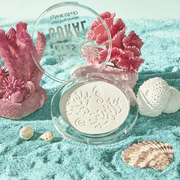 live LIFE in CORAL mattifying powder 01 Smilin' From Shore To Reef!