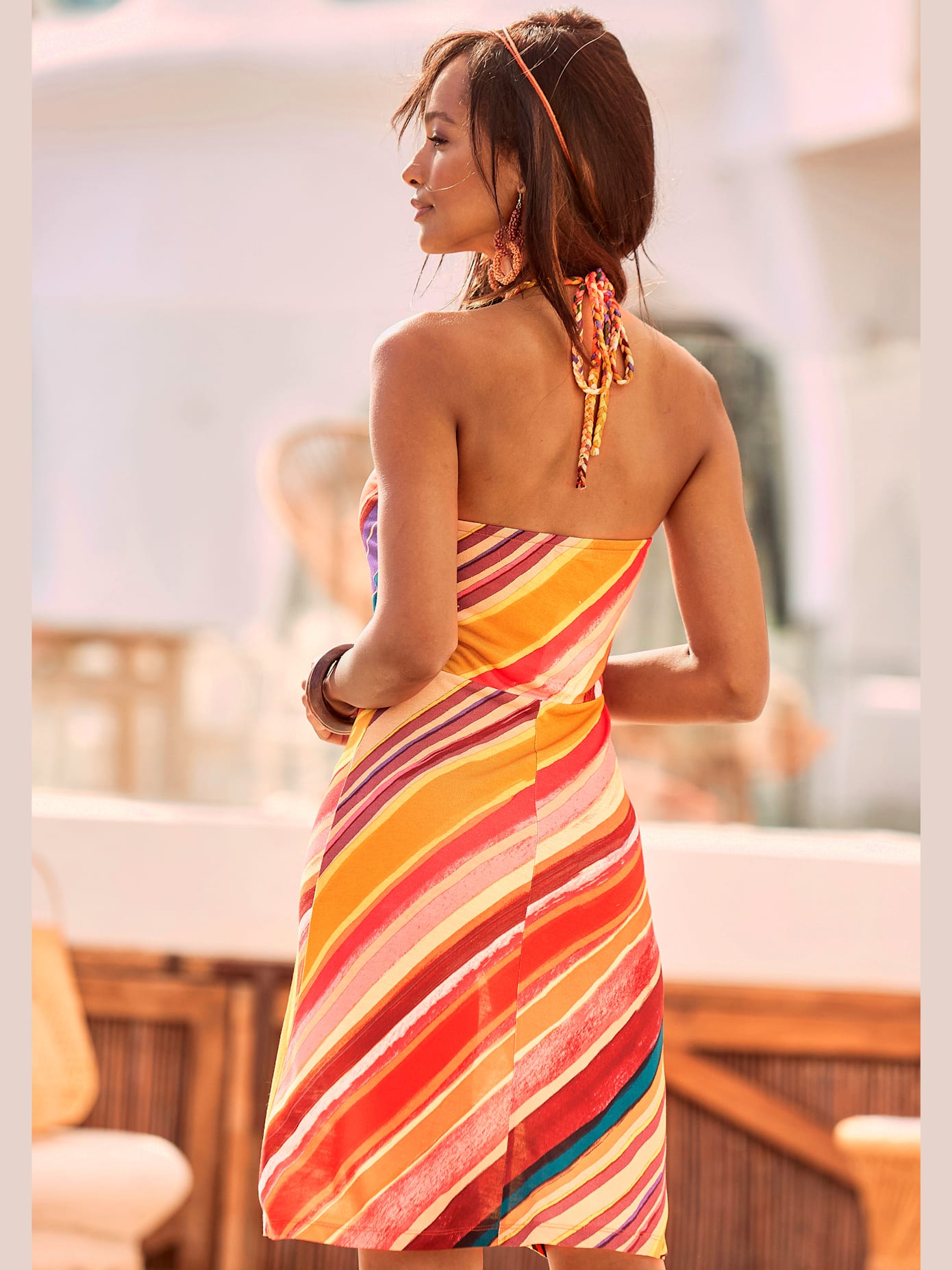 Robe dos-nu bretelles tressées