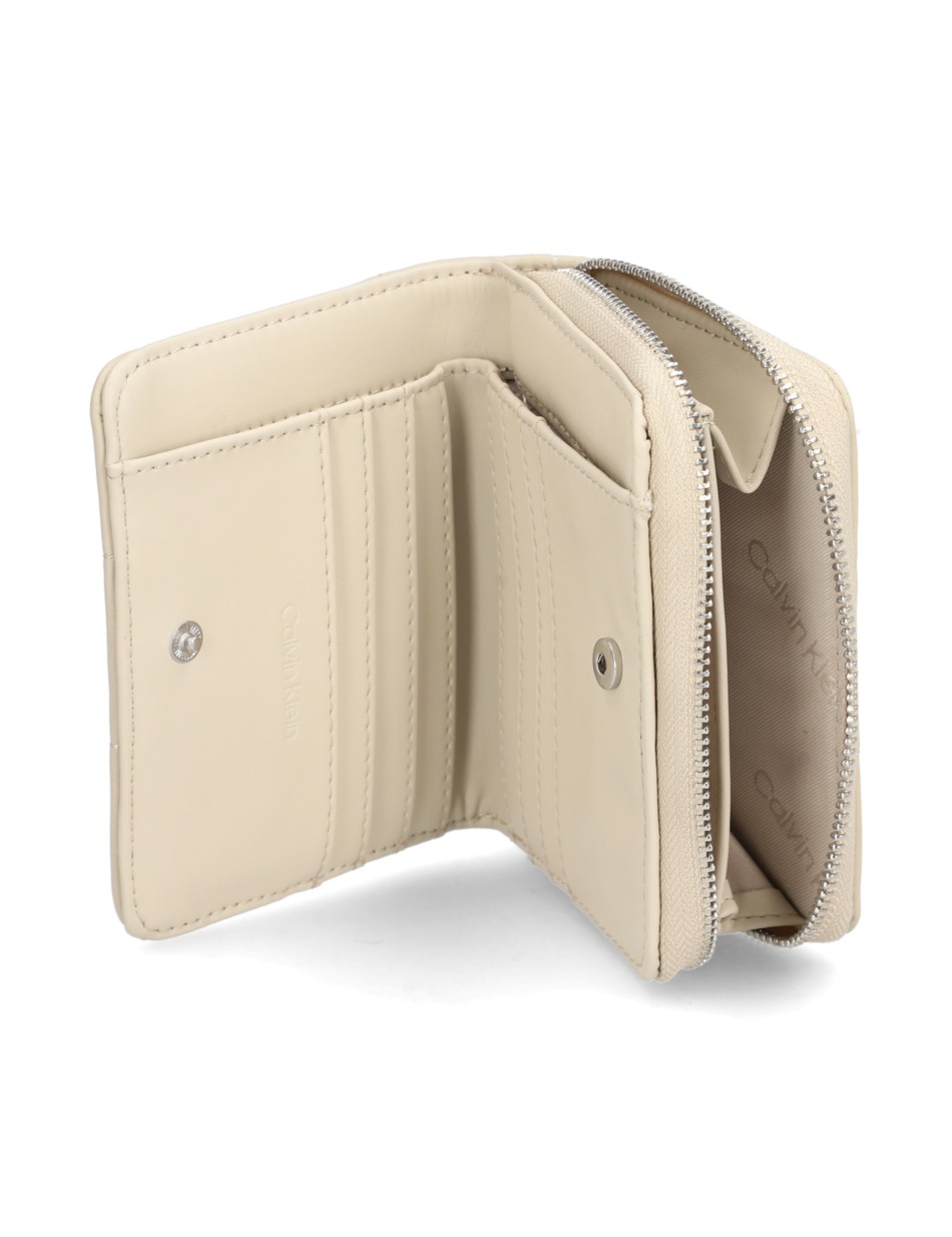 RE-LOCK QUILT WALLET MD W/FLAP