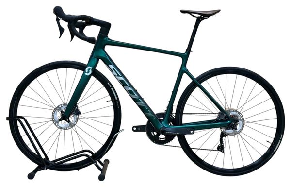 Produit reconditionné . Scott Addict 20 Carbon SHIMANO ULTEGRA 2022 . Vélo de Route . Scott . très bon état