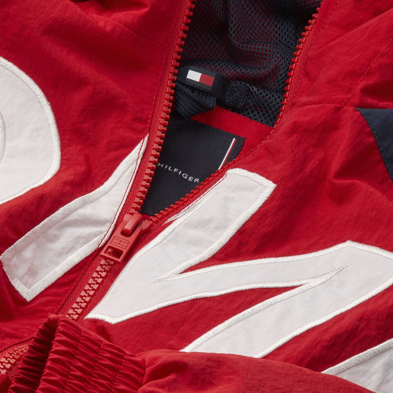 Tommy Hilfiger Coupe-vent à capuche avec logo Chicago rouge/marine