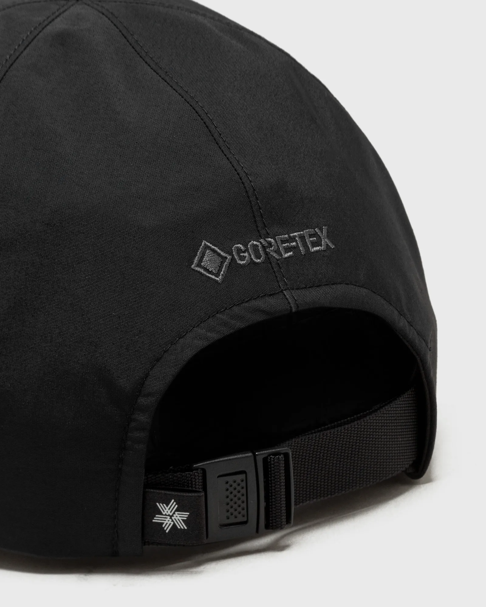 Goldwin GORE-TEX 2L Cap