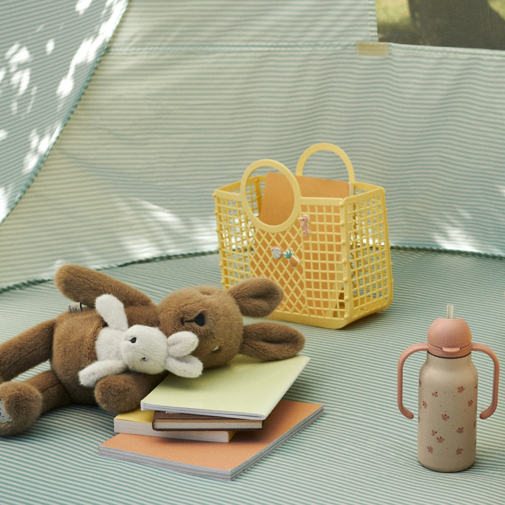 Liewood Korbtasche mit Charms Samantha Lemonade