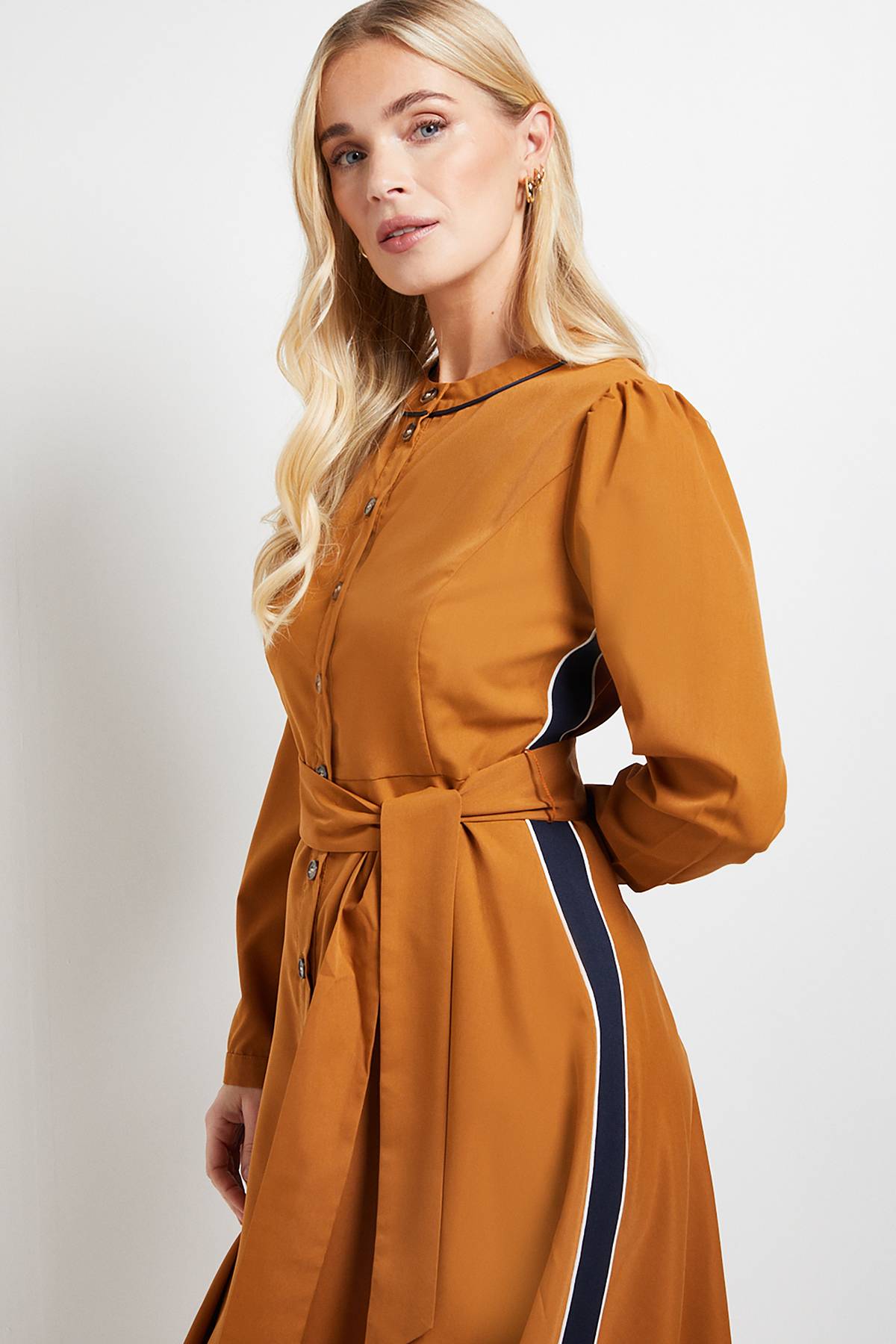 Wallis Robe Midi Petite Taille À Rayures Latérales Avec Ceinture Nouée