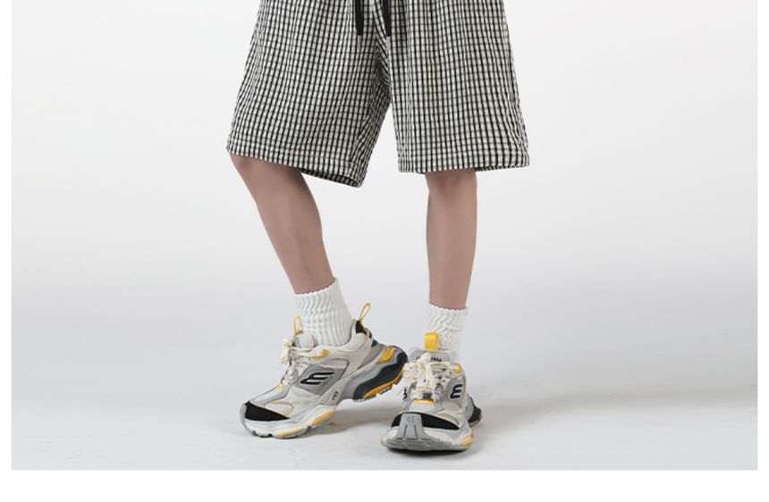 AXEN - Bermudashorts met trekkoord in de taille, geruit en contrasterende bies