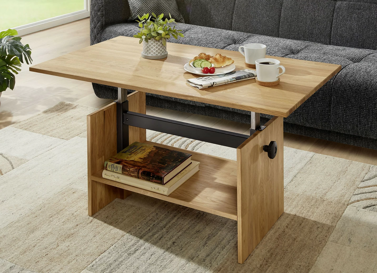Couchtisch aus massivem, geöltem Eichenholz