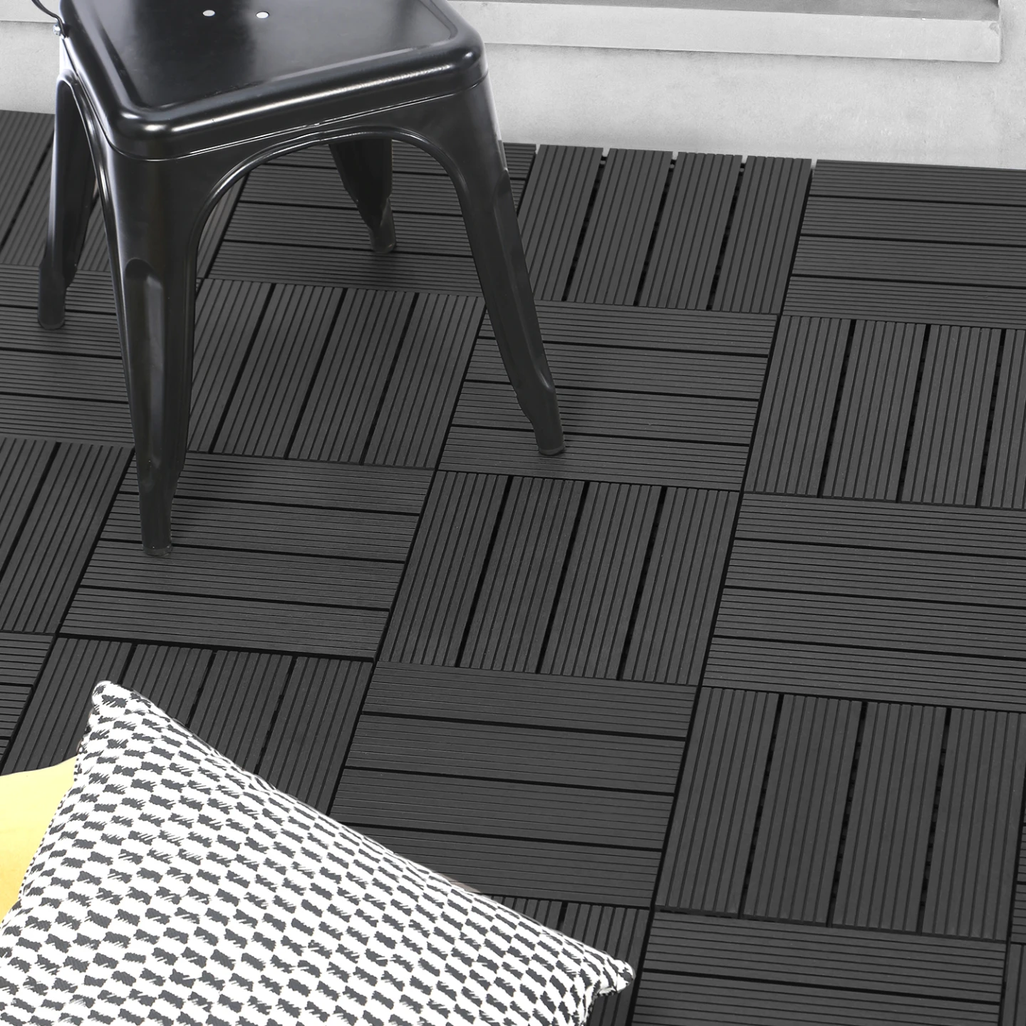 Lot de 5 dalles de terrasse WODHY clipsables bois composite noire 30 x 30 cm