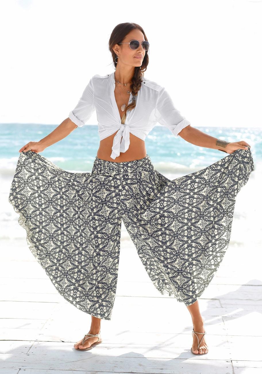 LASCANA Hosenrock , mit Alloverdruck, Culotte, extraweites Bein