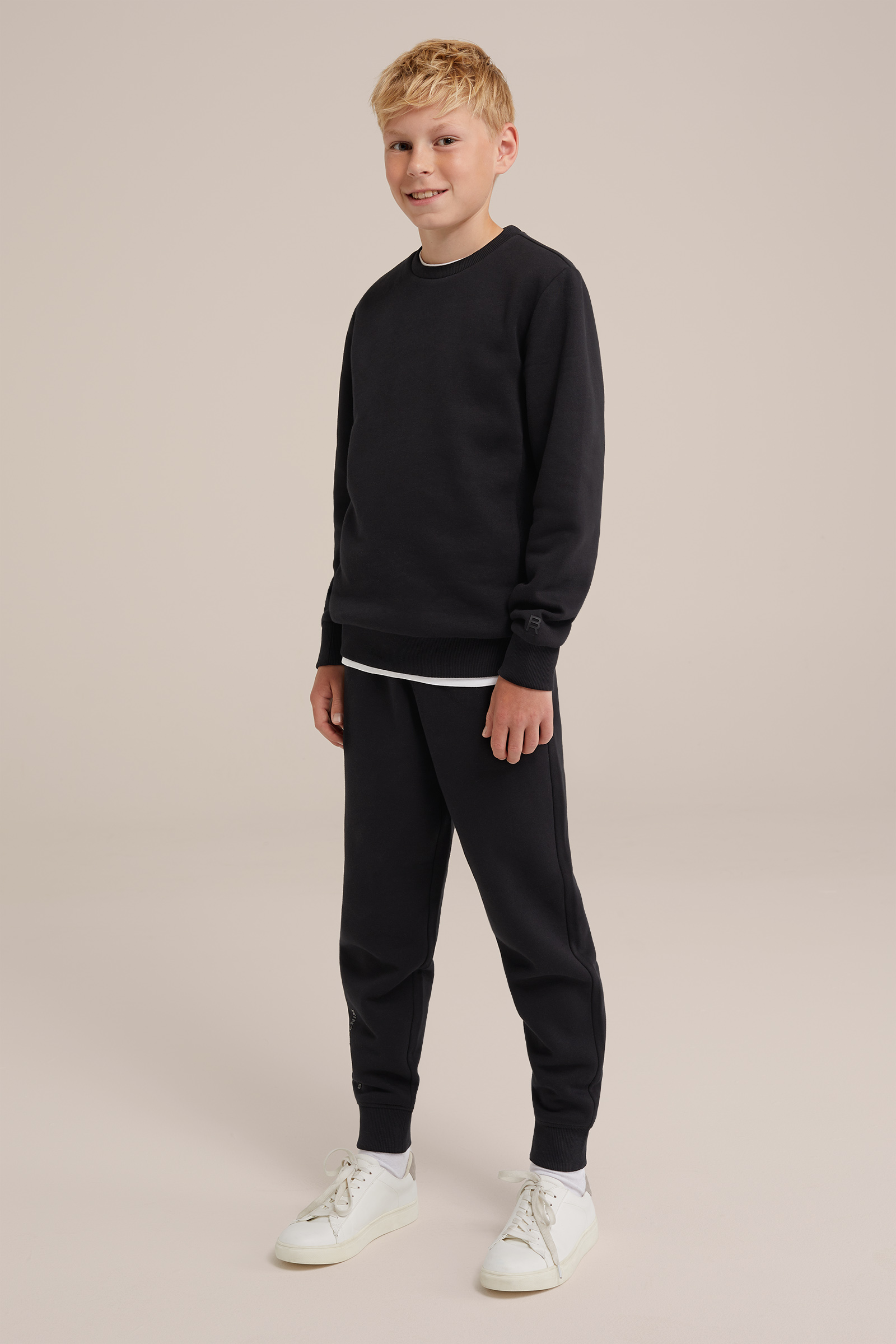 Unisex sweater met geribde details Blue Ridge Zwart