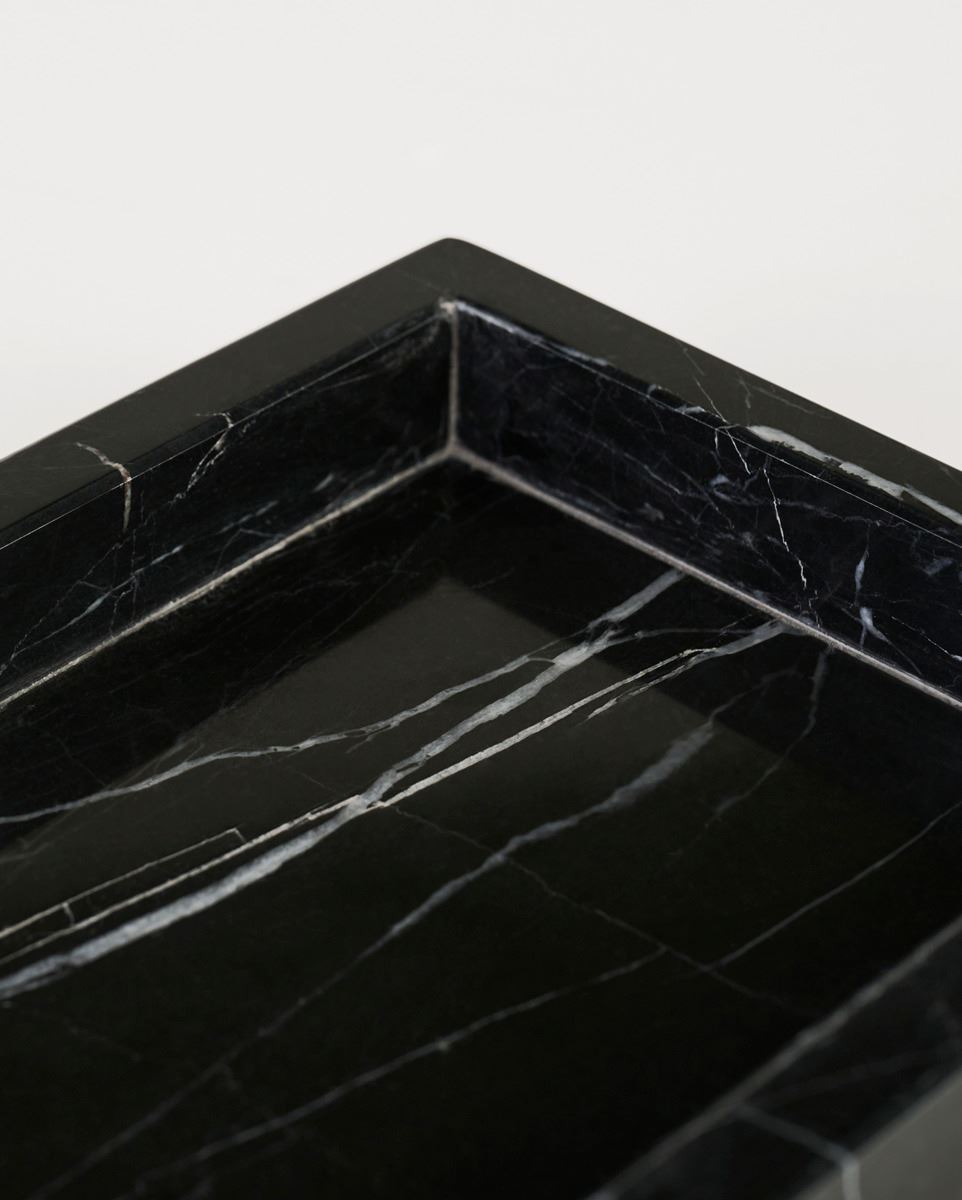 Brett svart - 22x11x2,5 cm