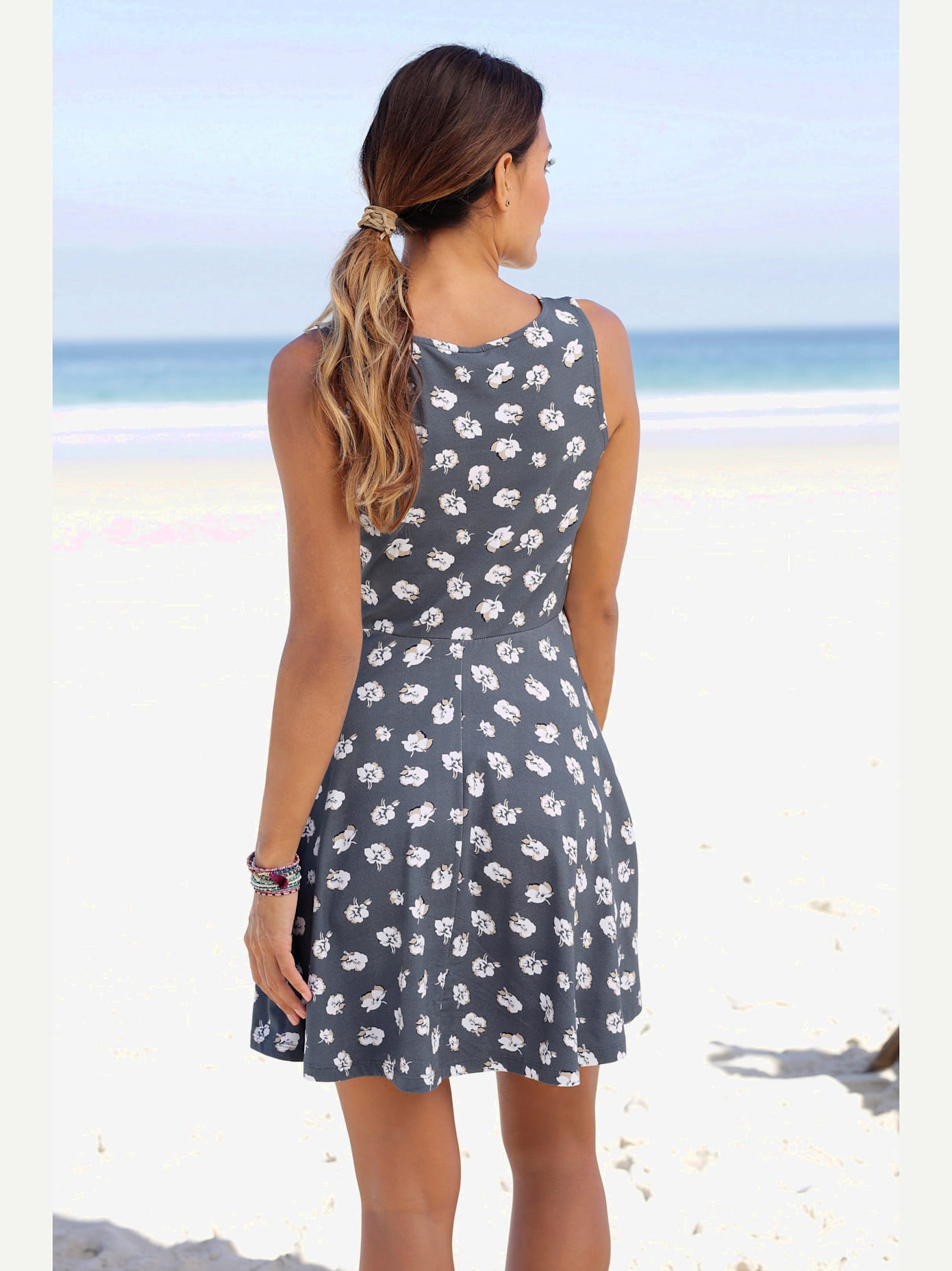 Robe de plage robe patineuse tendance