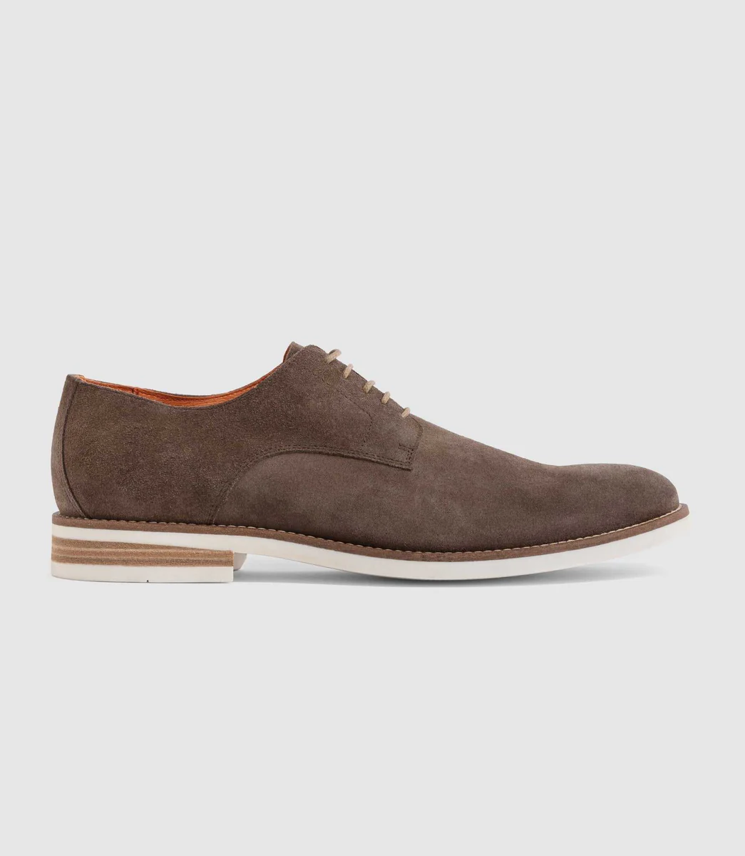 Derby suede taupe 