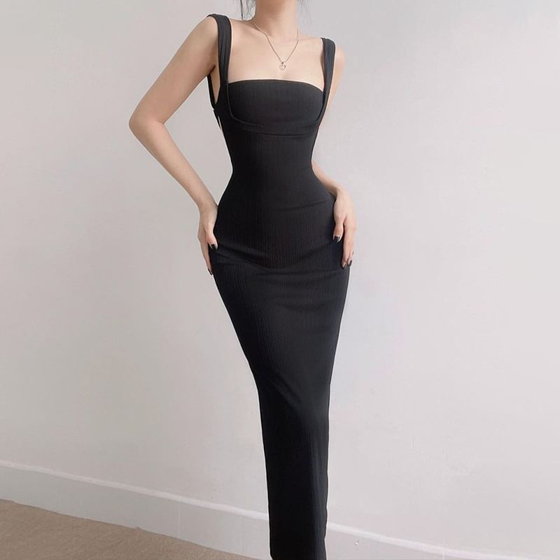 Smackthat - Spaghettibandjes Maxi Bodycon Jurk zonder Rug