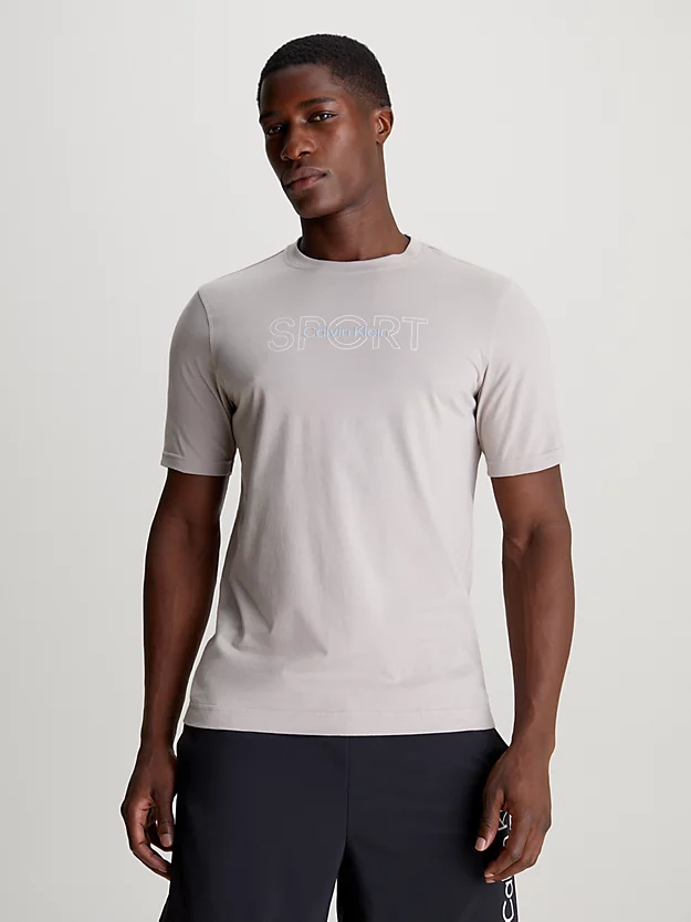 Camiseta de ginástica com logotipo