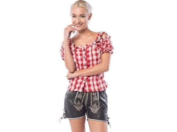 Lederhosen Claire, kommer ut