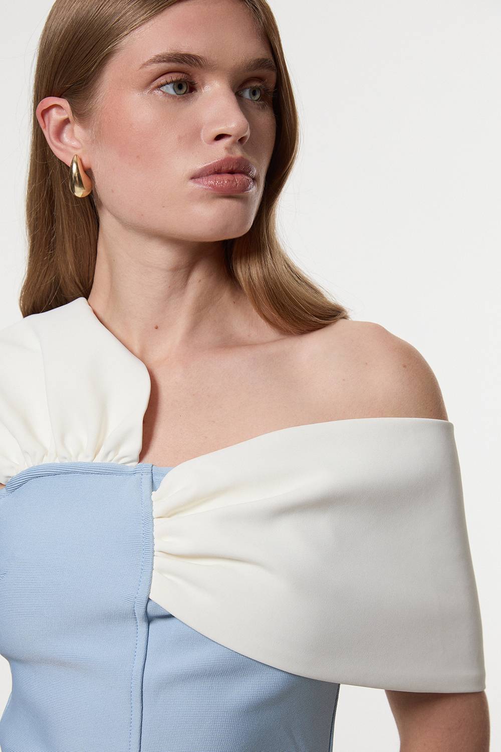 KarenMillen Haut Bandage Tricoté à Bretelle Asymétrique Près du Corps
