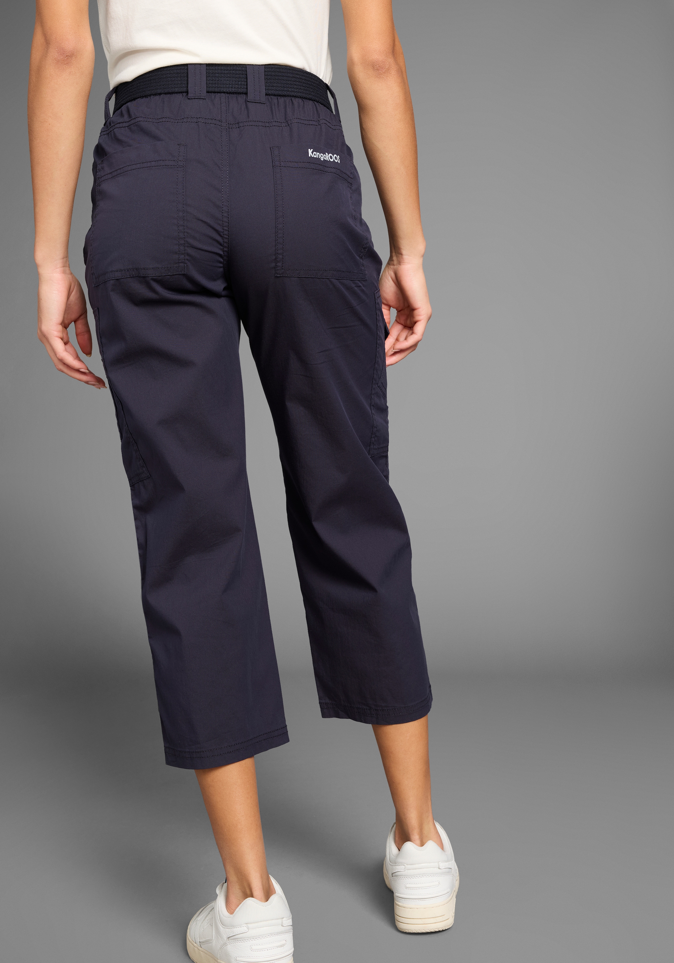KangaROOS Caprihose  mit seitlich aufgesetzten Taschen