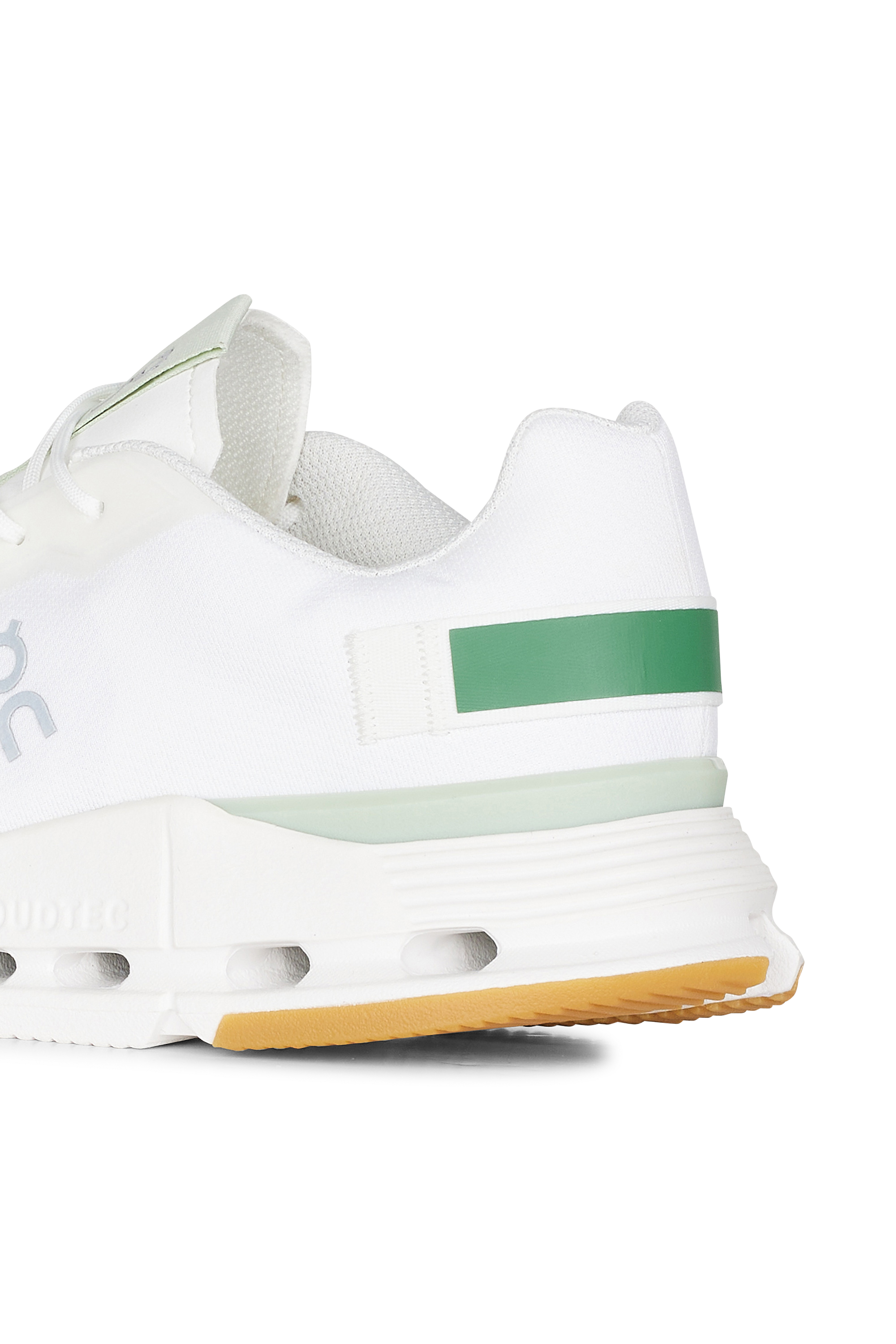ON baskets basses Cloudnova Form Blanc