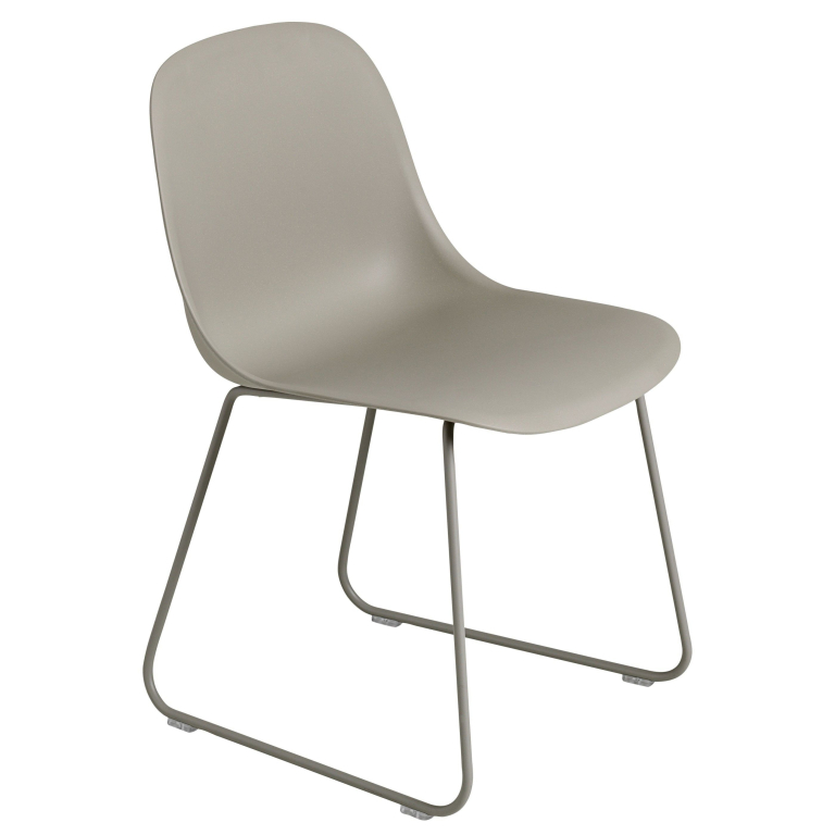 Muuto Fiber Side Sled stoel grijs