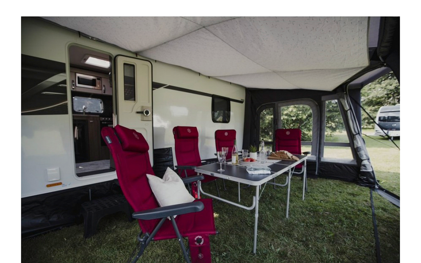 Vango Luftvorzelt für Wohnwagen mit aufblasbarem Gestänge Tuscany Air 500 Elements ProShield
