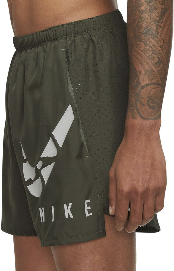 Nike Dri Fit Challenger Run Division 5